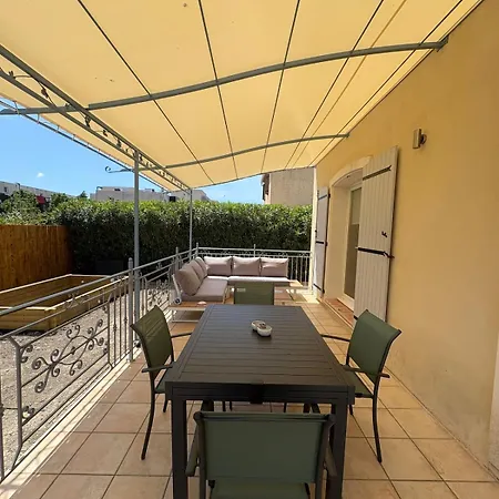 Maison Larly Swimming Pool Villa *